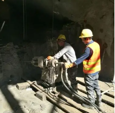 雷鸣镇水下抗分散灌浆料特点 水下不分散注浆料介绍